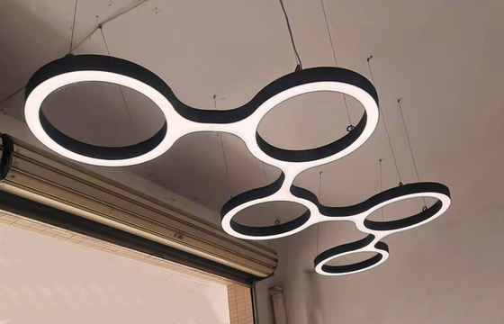qualité Lumière suspendue en aluminium à LED SMD5630 usine