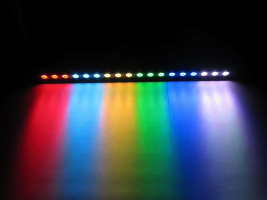 5000 mm lave-murs flexible RGBW bande LED en silicone flexible pour KTV ou paysage